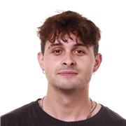 Profesor titulado en inglés y opositor a Profesor de Secundaria. Puedo impartir clases en remoto. Niveles A1-B2